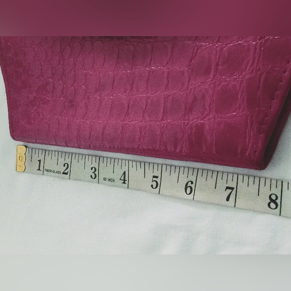 Red Patent Leather Crocodile Asymmetric Wallet - Picture 6 of 7